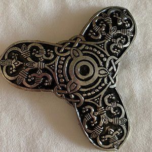 Celtic design brooch